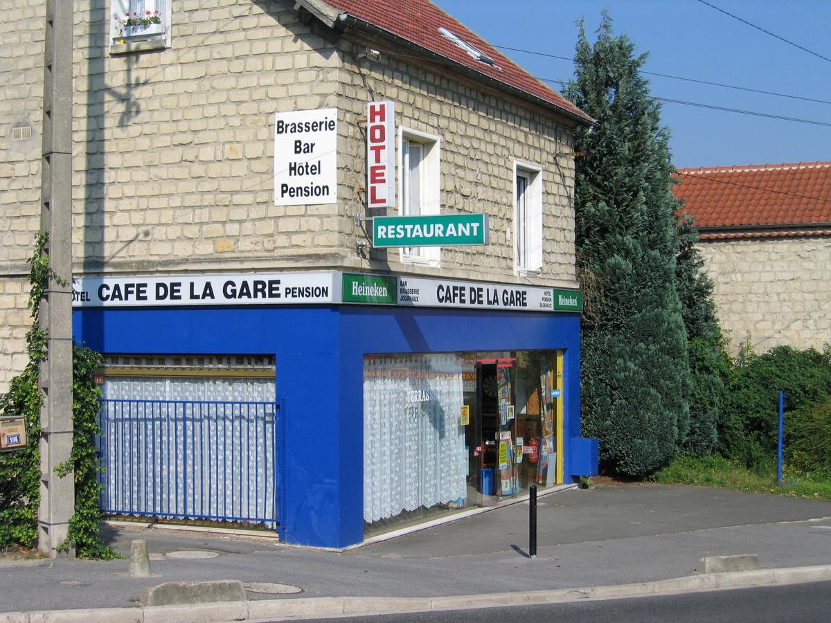 Hotel Dg Méry-sur-Oise Exteriör bild