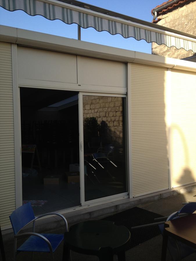 Hotel Dg Méry-sur-Oise Exteriör bild